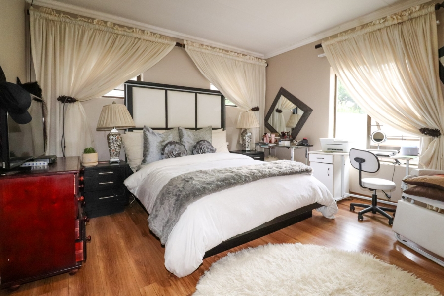 3 Bedroom Property for Sale in Wilkoppies North West